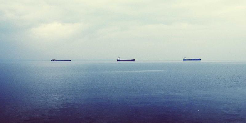 工业级风扇在5G基站户外机柜中的关键设计：防尘、防水与耐腐蚀解决方案