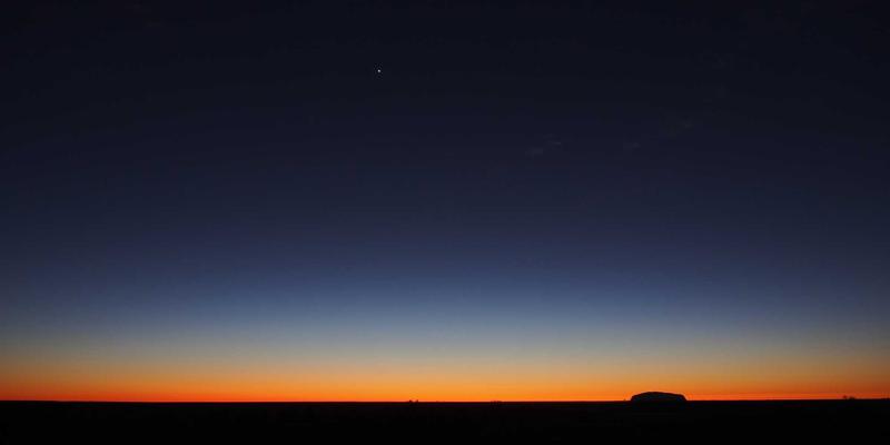 工业设备散热革命：深度解析冷却风扇PWM调速原理与风量噪音优化策略