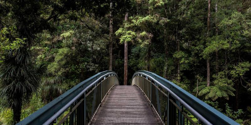 精密仪器恒温系统静音风扇风速控制：实现高效通风与散热平衡